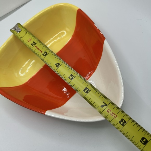 Vintage Halloween Party Platter Candy Corn Nesting set of 3 Ceramic bowls. - Picture 8 of 10